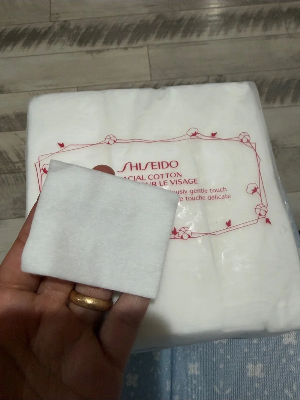 165 piece inside the bag softener for application and makeup removal